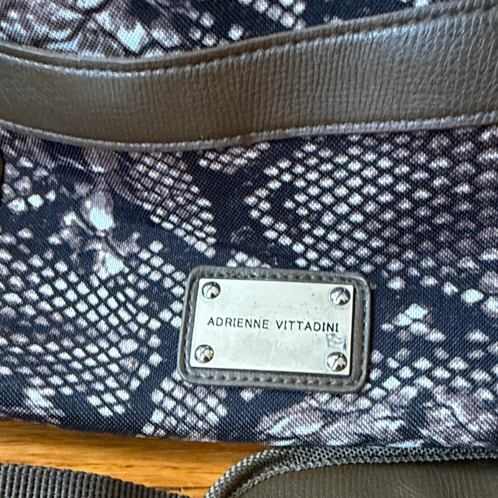 Adrienne Vittadini Taupe and White Patterned Duffel Bag - Picture 2 of 6